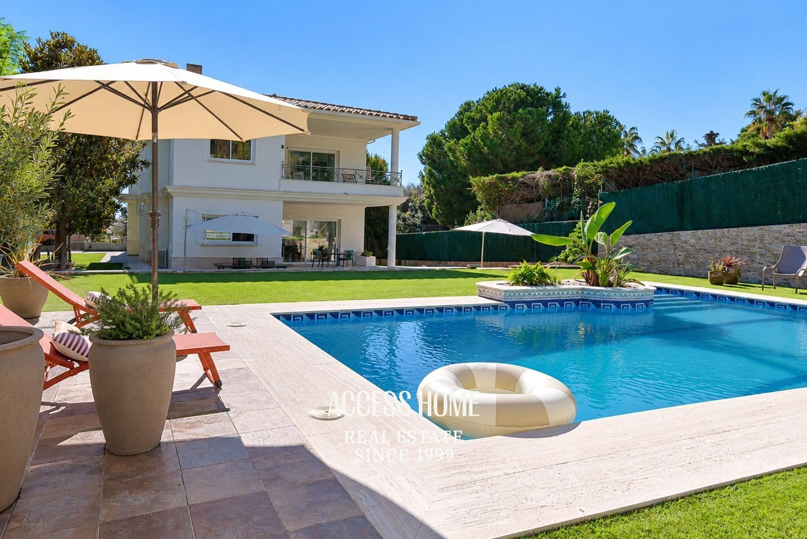 5 quarto Moradia para venda em Teia com piscina garagem - 1 695 000 € (Ref: 10176101)