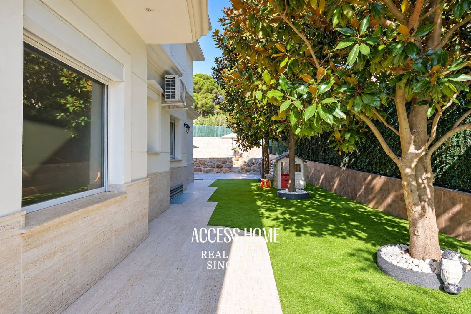 5 quarto Moradia para venda em Teia com piscina garagem - 1 695 000 € (Ref: 10176101)