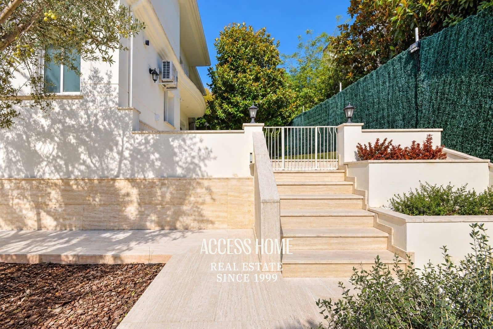 5 quarto Moradia para venda em Teia com piscina garagem - 1 695 000 € (Ref: 10176101)