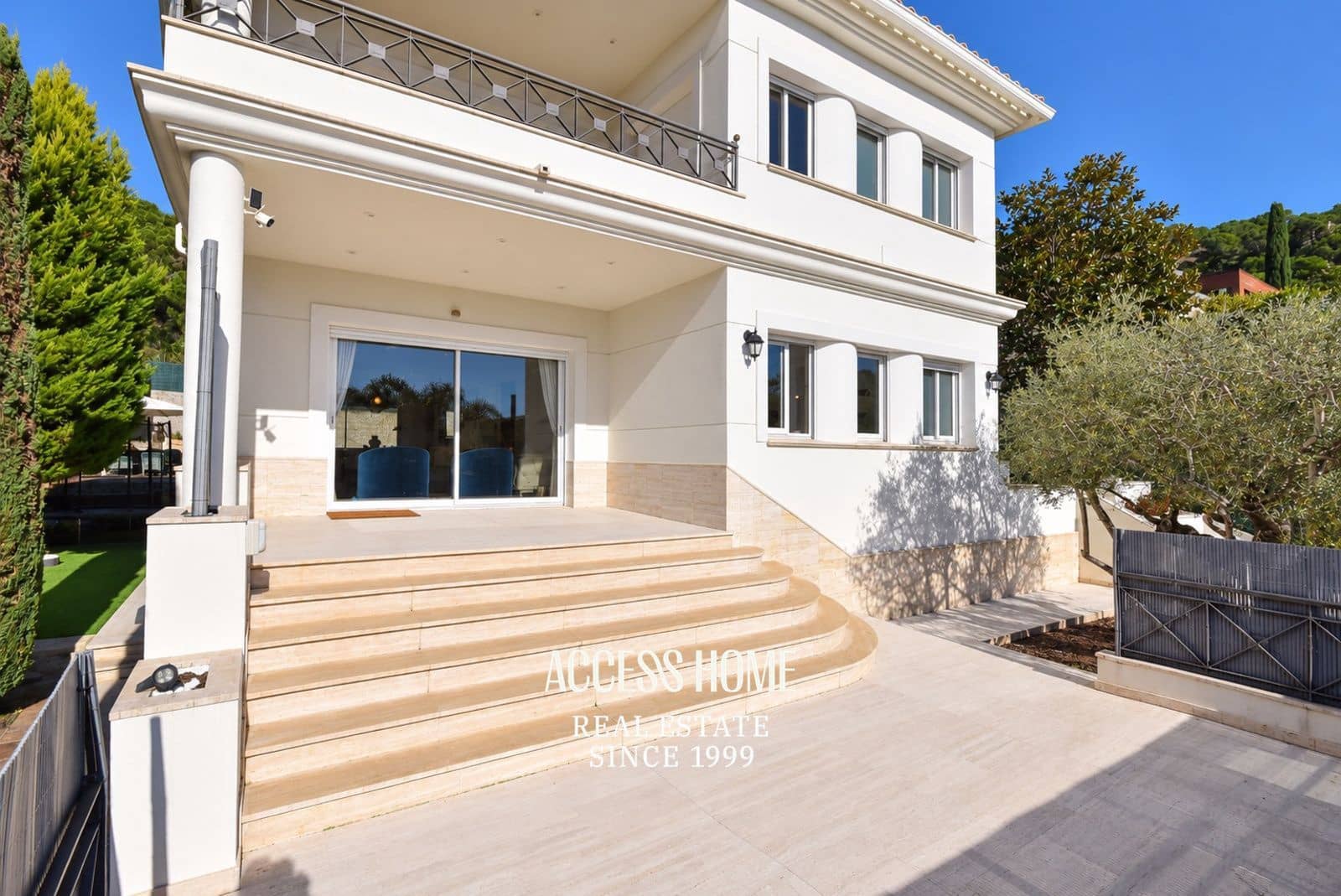 5 quarto Moradia para venda em Teia com piscina garagem - 1 695 000 € (Ref: 10176101)