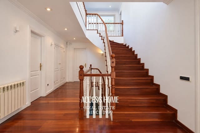 5 bedroom Villa for sale in Cabrils with pool garage - € 1,200,000 (Ref: 10179239)