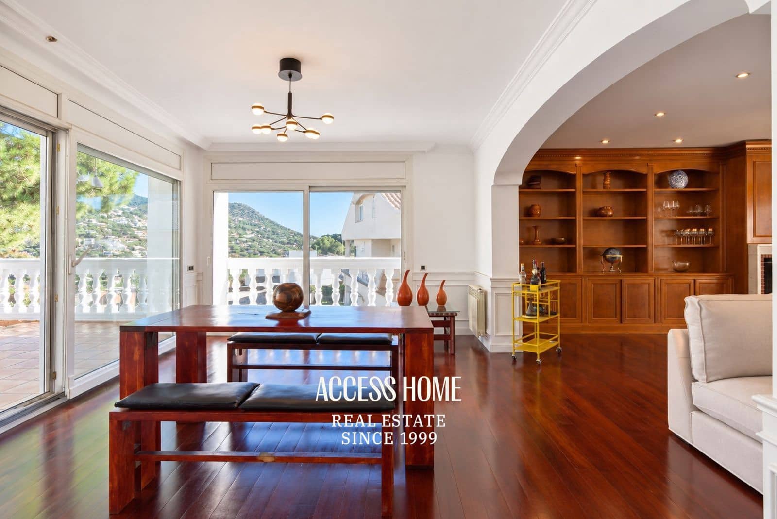 5 bedroom Villa for sale in Cabrils with pool garage - € 1,200,000 (Ref: 10179239)