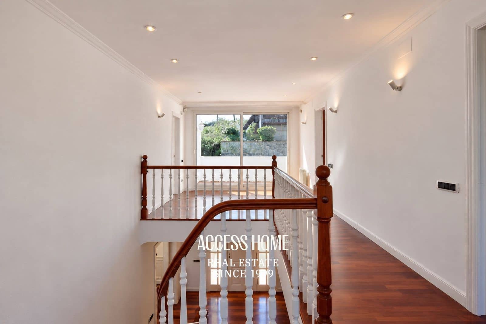 5 bedroom Villa for sale in Cabrils with pool garage - € 1,200,000 (Ref: 10179239)