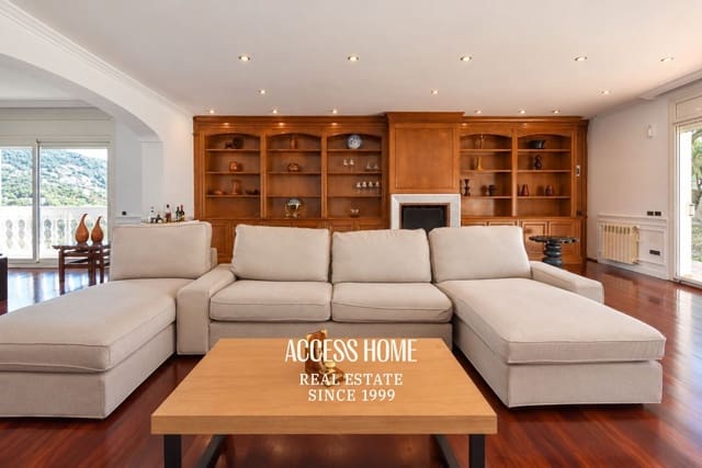 5 bedroom Villa for sale in Cabrils with pool garage - € 1,200,000 (Ref: 10179239)