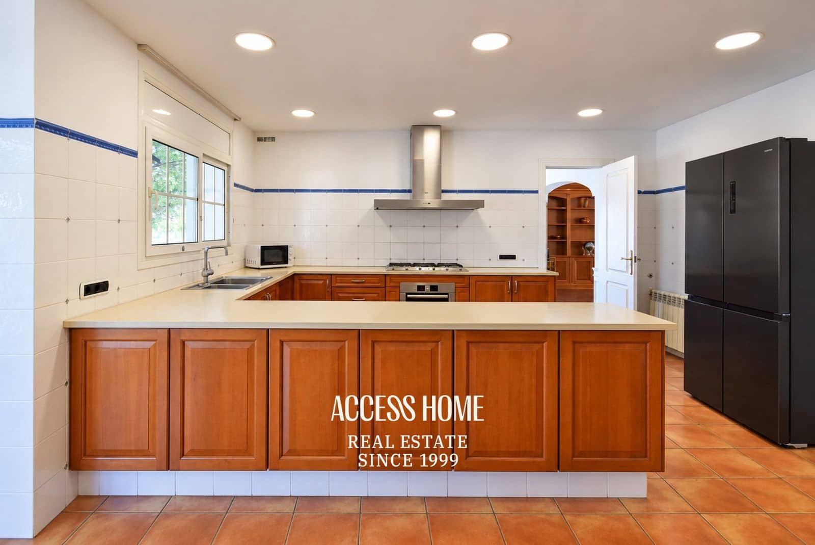 5 bedroom Villa for sale in Cabrils with pool garage - € 1,200,000 (Ref: 10179239)