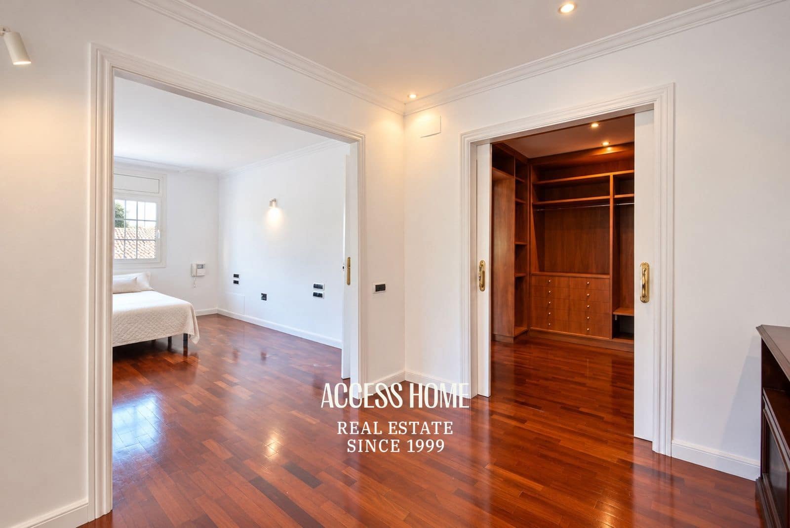 5 bedroom Villa for sale in Cabrils with pool garage - € 1,200,000 (Ref: 10179239)