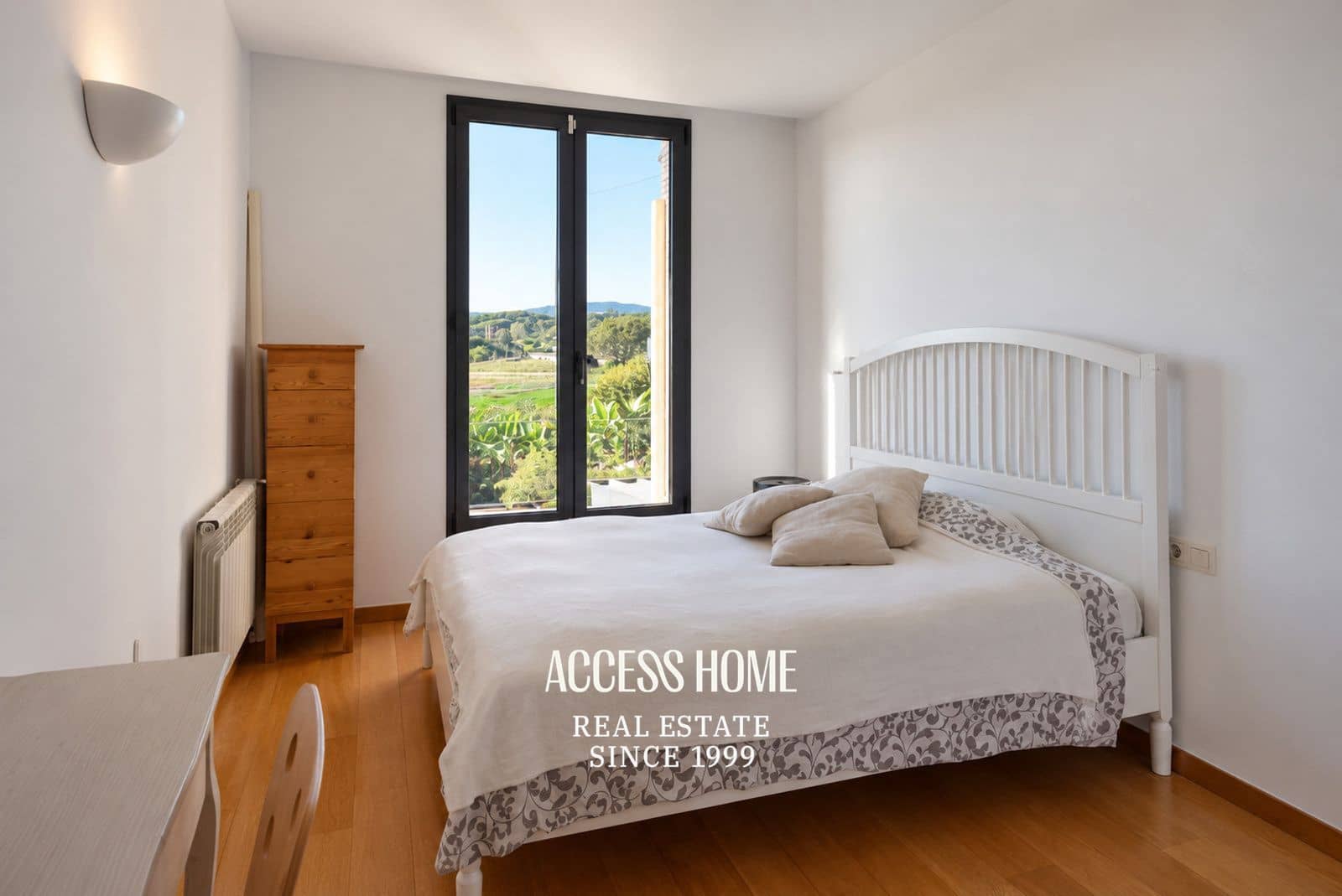 Chalet de 4 habitaciones en Sant Vicenç de Montalt en venta con garaje - 825.000 € (Ref: 10185979)