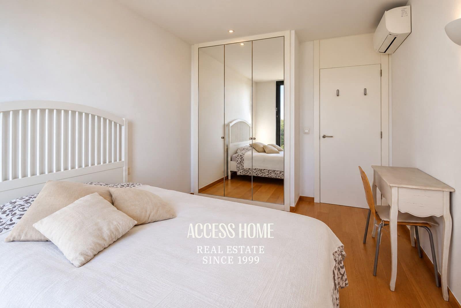 Chalet de 4 habitaciones en Sant Vicenç de Montalt en venta con garaje - 825.000 € (Ref: 10185979)