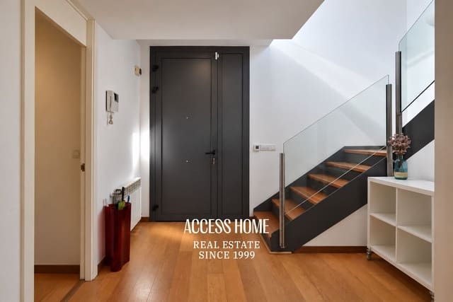 Chalet de 4 habitaciones en Sant Vicenç de Montalt en venta con garaje - 825.000 € (Ref: 10185979)