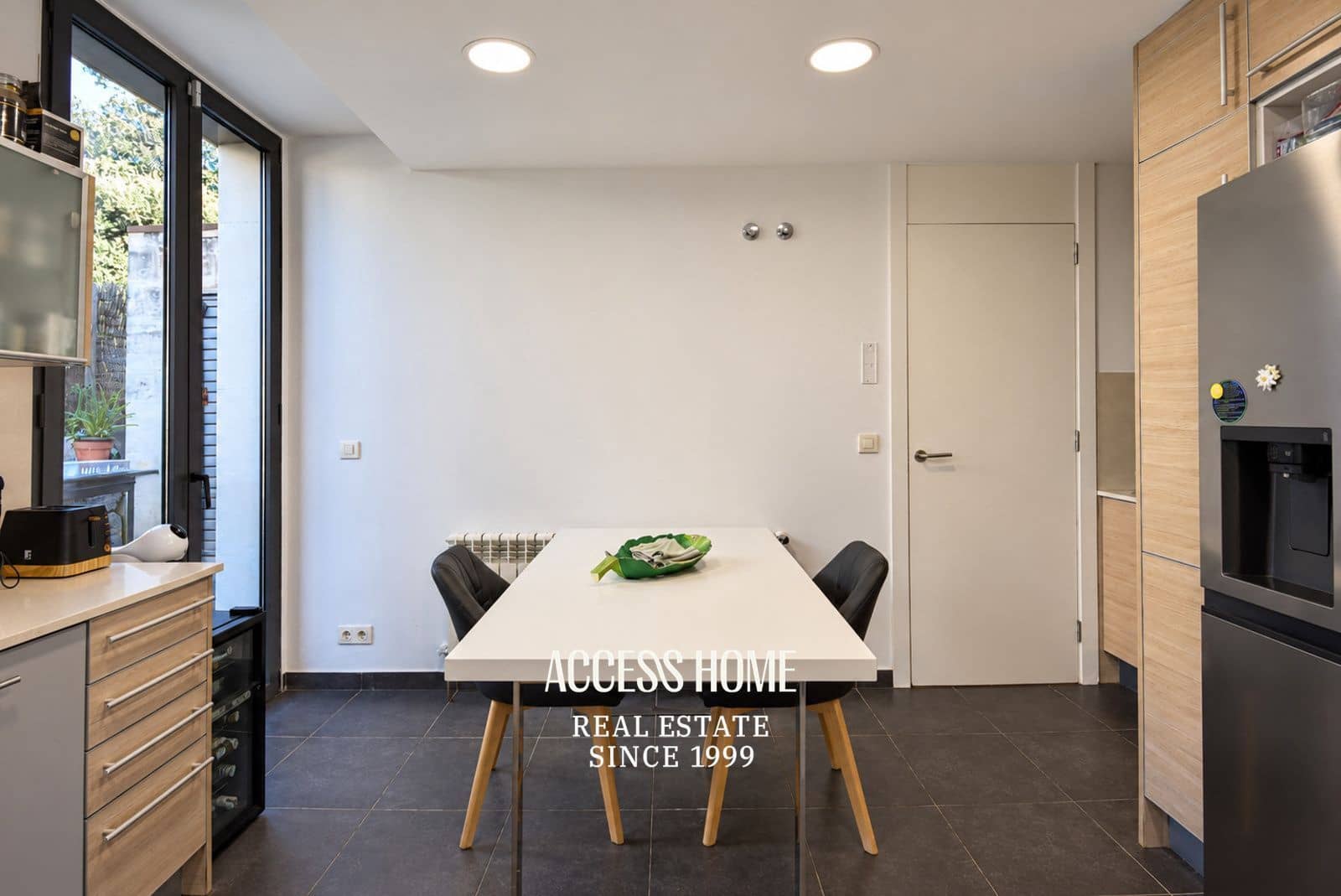 Chalet de 4 habitaciones en Sant Vicenç de Montalt en venta con garaje - 825.000 € (Ref: 10185979)
