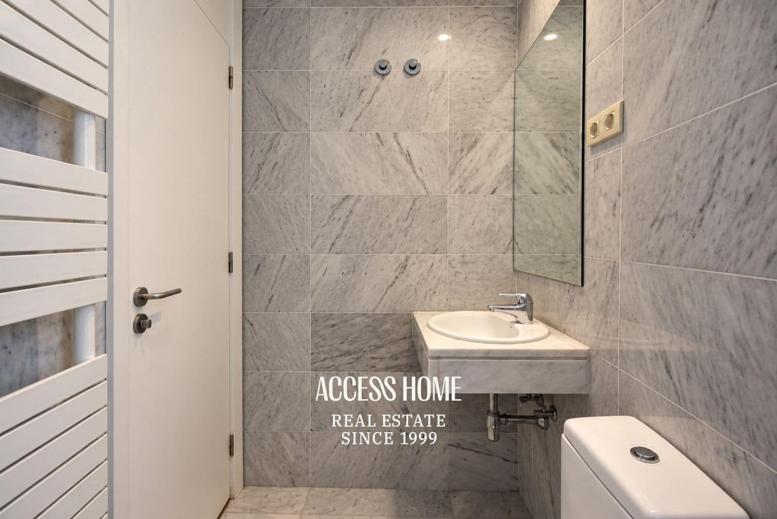 Chalet de 4 habitaciones en Sant Vicenç de Montalt en venta con garaje - 825.000 € (Ref: 10185979)