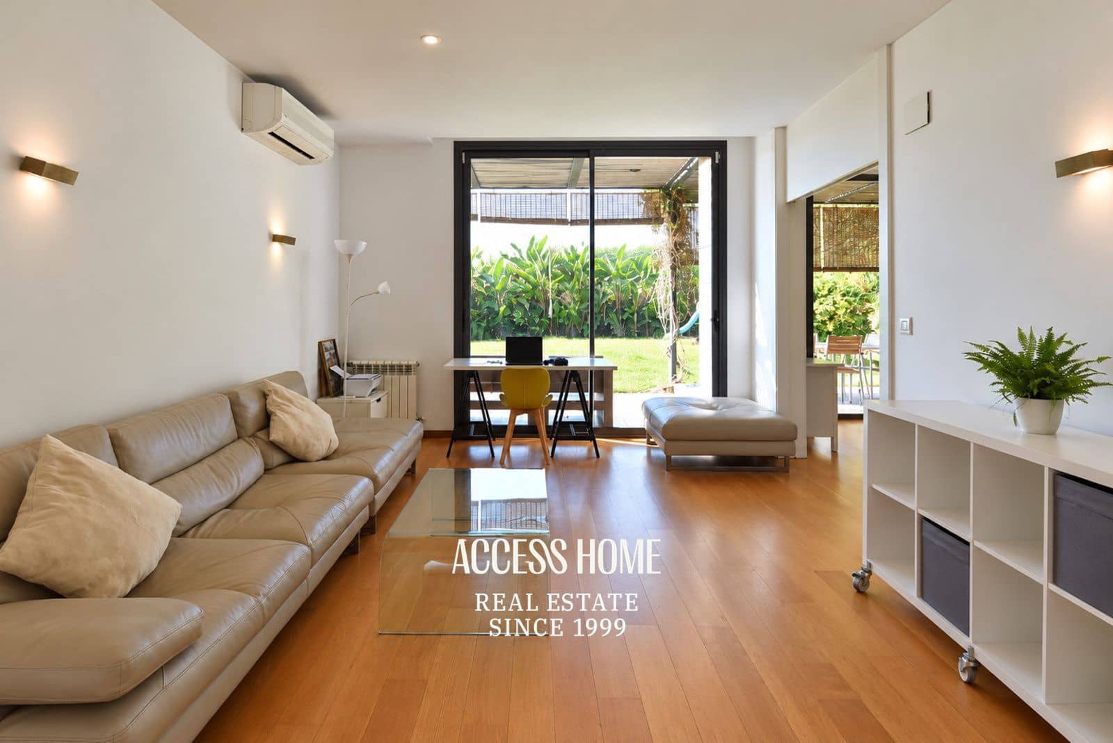 Chalet de 4 habitaciones en Sant Vicenç de Montalt en venta con garaje - 825.000 € (Ref: 10185979)