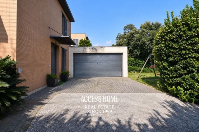 Chalet de 4 habitaciones en Sant Vicenç de Montalt en venta con garaje - 825.000 € (Ref: 10185979)