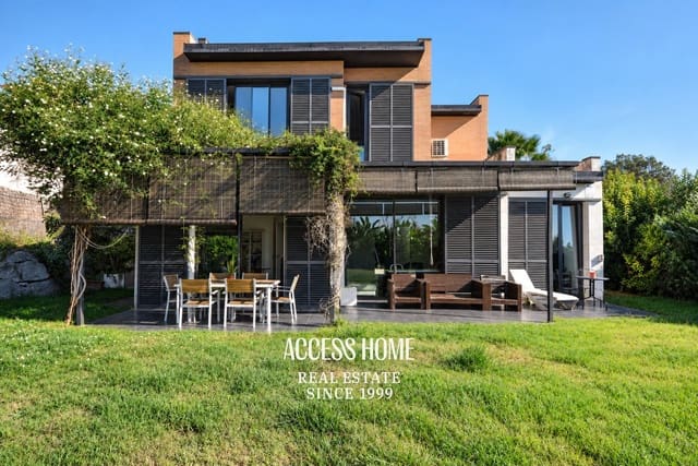 Chalet de 4 habitaciones en Sant Vicenç de Montalt en venta con garaje - 825.000 € (Ref: 10185979)