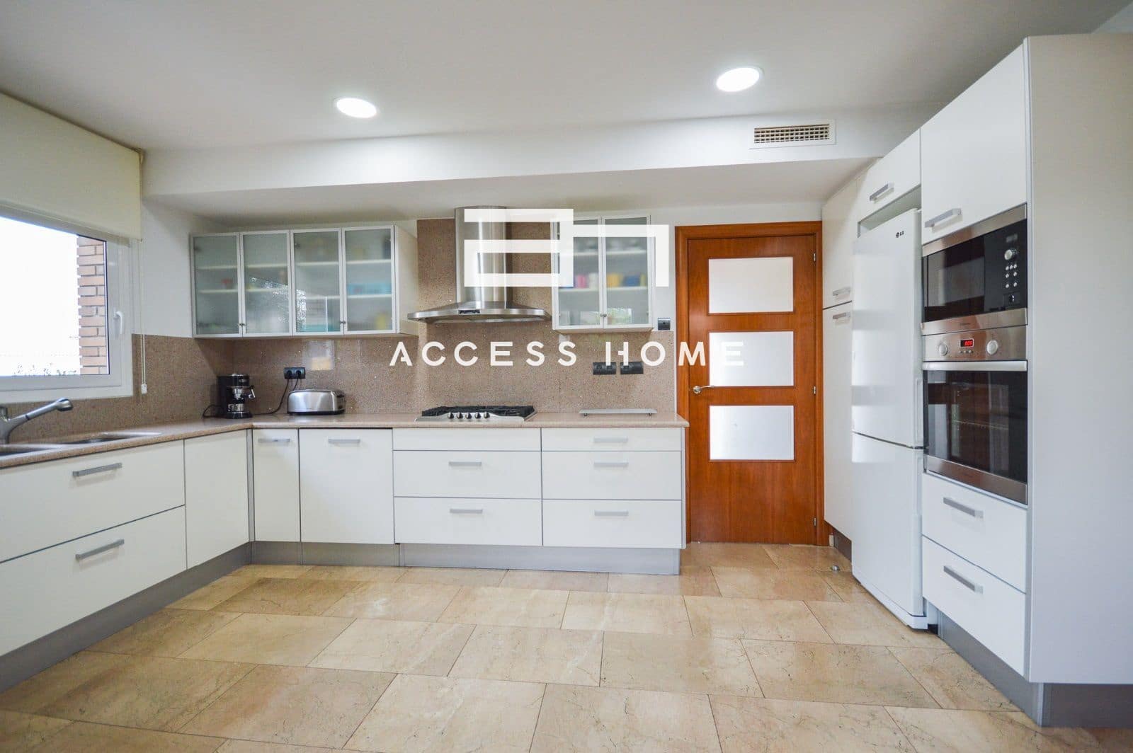5 sovrum Villa till salu i Premia de Dalt med garage - 685 000 € (Ref: 5924938)