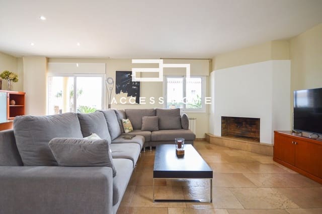 5 sovrum Villa till salu i Premià de Dalt med garage - 685 000 € (Ref: 5924938)