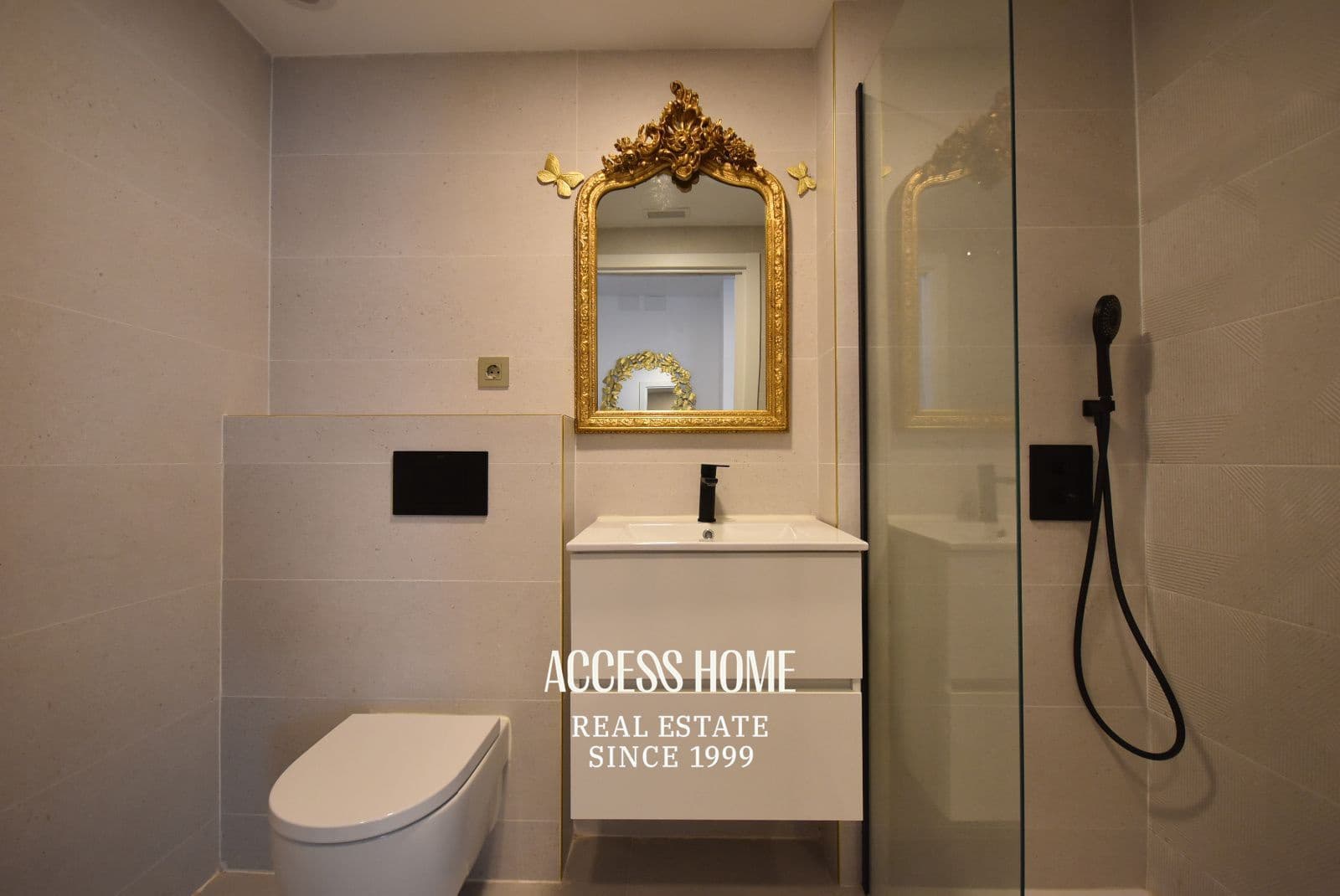 4 makuuhuone Omakotitalo myytävänä paikassa Montgat mukana uima-altaan 
autotalli - 935 000 € (Ref: 8271916)