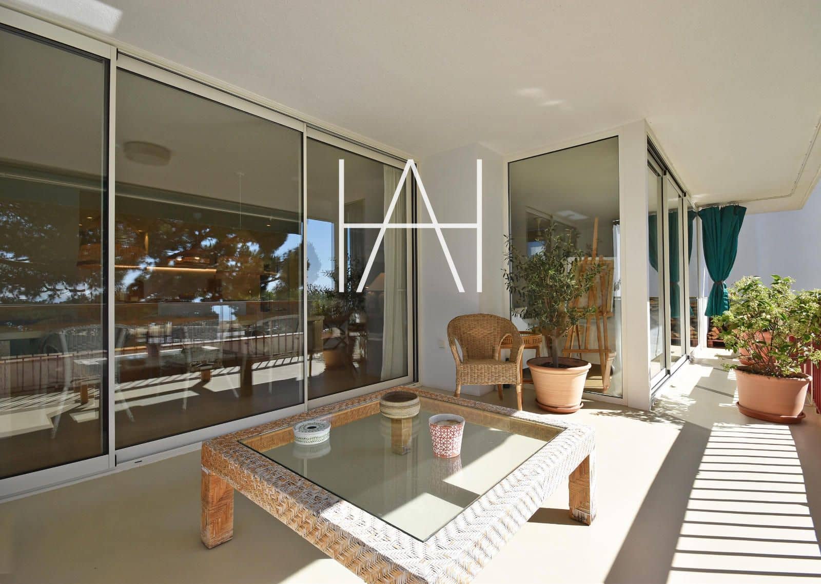 4 soveværelse Lejlighed til salg i Sant Vicenc de Montalt med swimmingpool garage - € 840.000 (Ref: 9022648)