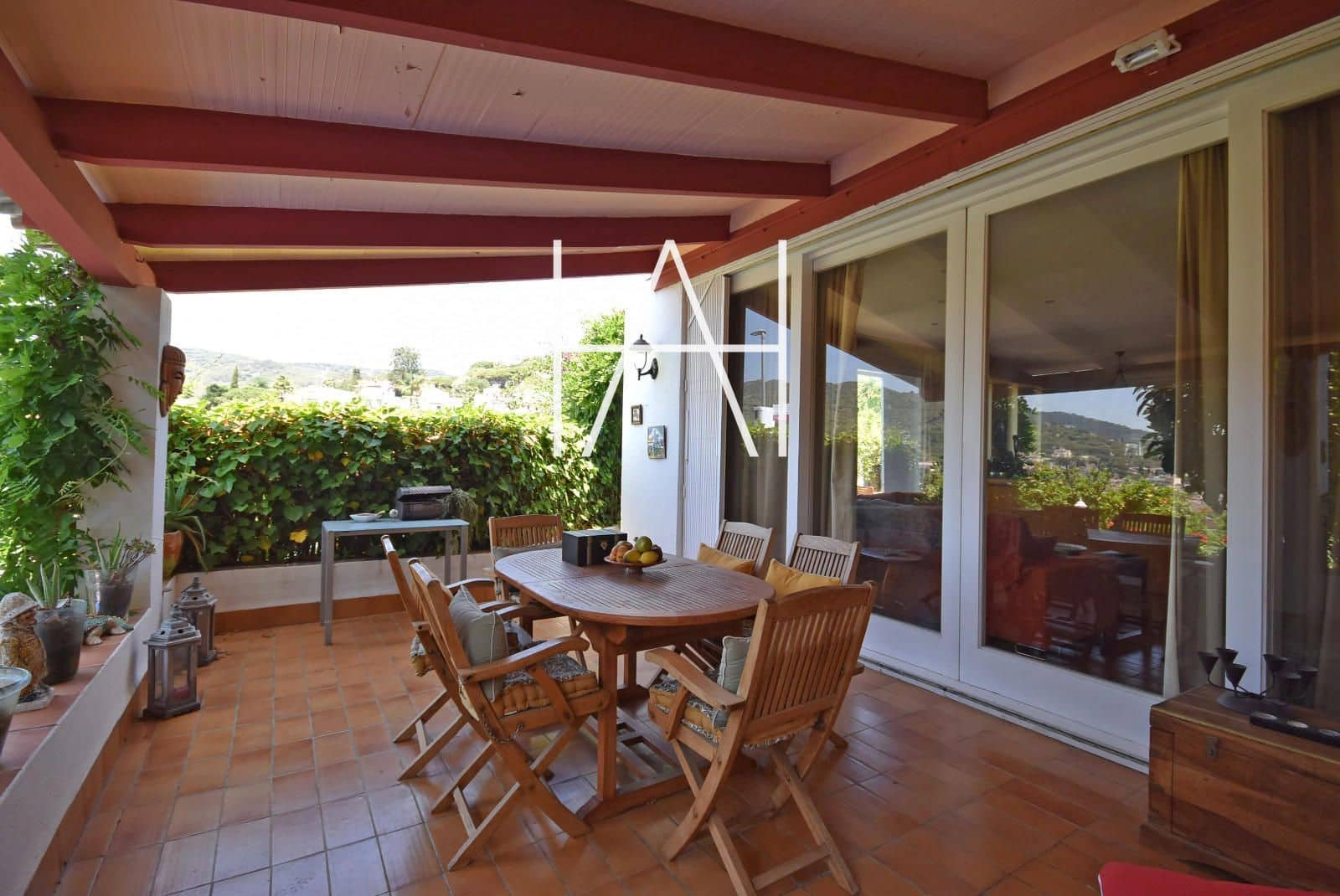 5 sypialnia Willa na sprzedaż w Vilassar de Dalt z basenem garażem - 675 000 € (Ref: 9067031)