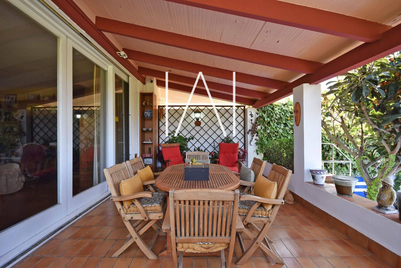 5 sypialnia Willa na sprzedaż w Vilassar de Dalt z basenem garażem - 675 000 € (Ref: 9067031)