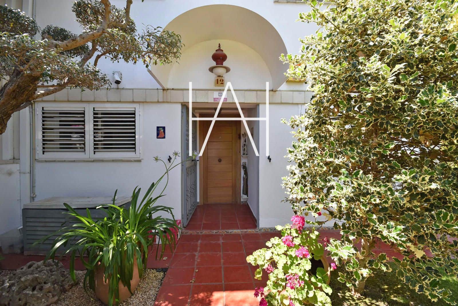 5 sypialnia Willa na sprzedaż w Vilassar de Dalt z basenem garażem - 675 000 € (Ref: 9067031)