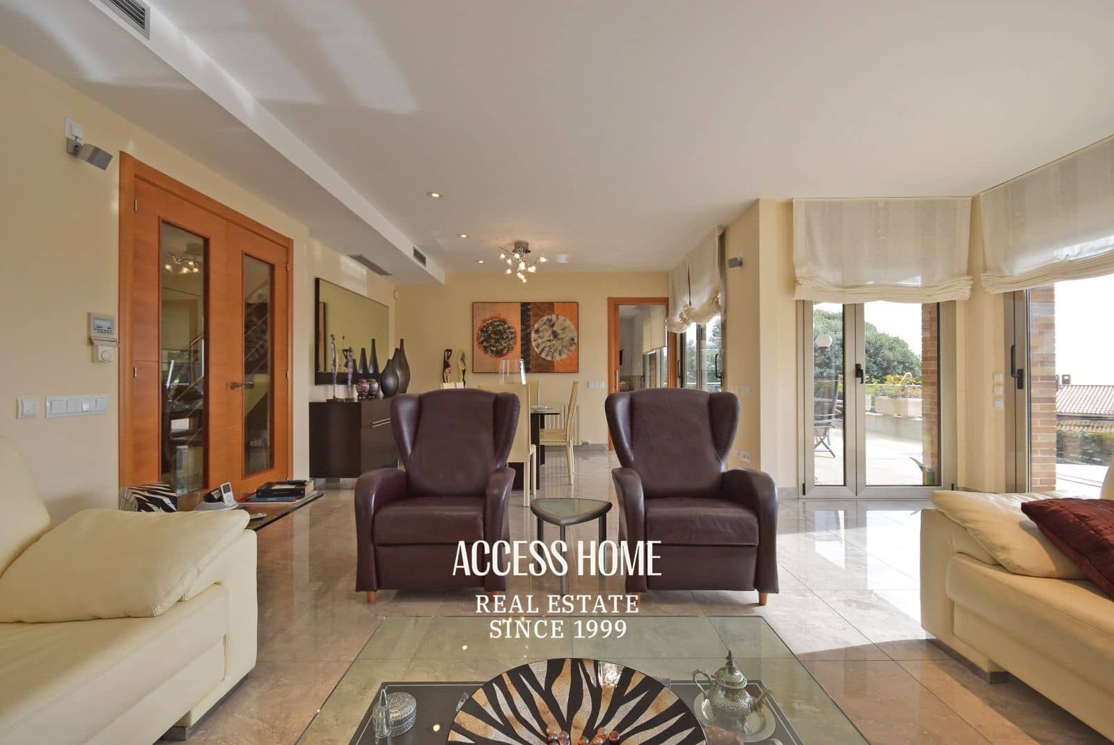 5 sypialnia Willa na sprzedaż w Sant Vicenc de Montalt z basenem garażem - 1 215 000 € (Ref: 9117934)