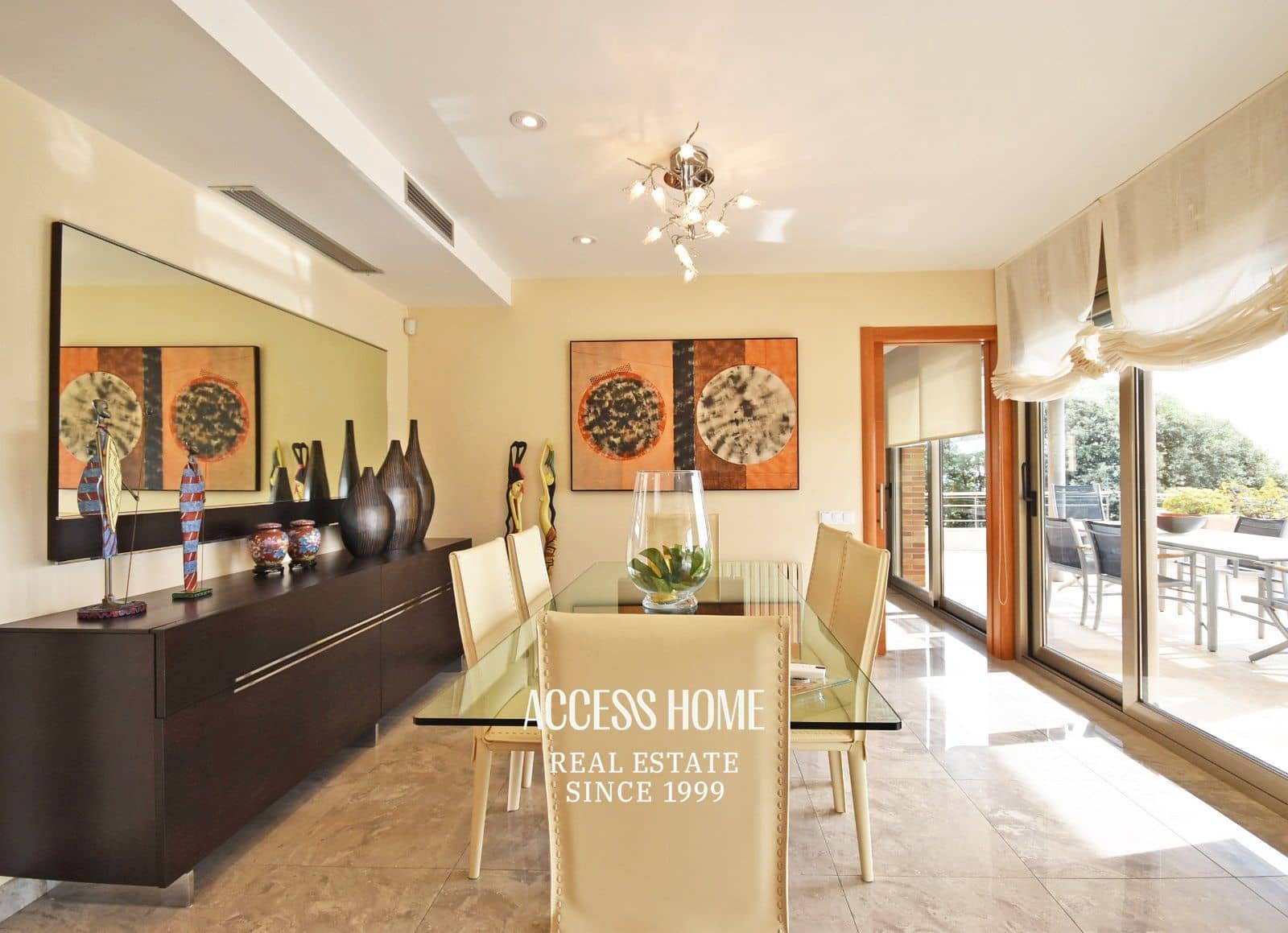 5 sypialnia Willa na sprzedaż w Sant Vicenc de Montalt z basenem garażem - 1 215 000 € (Ref: 9117934)