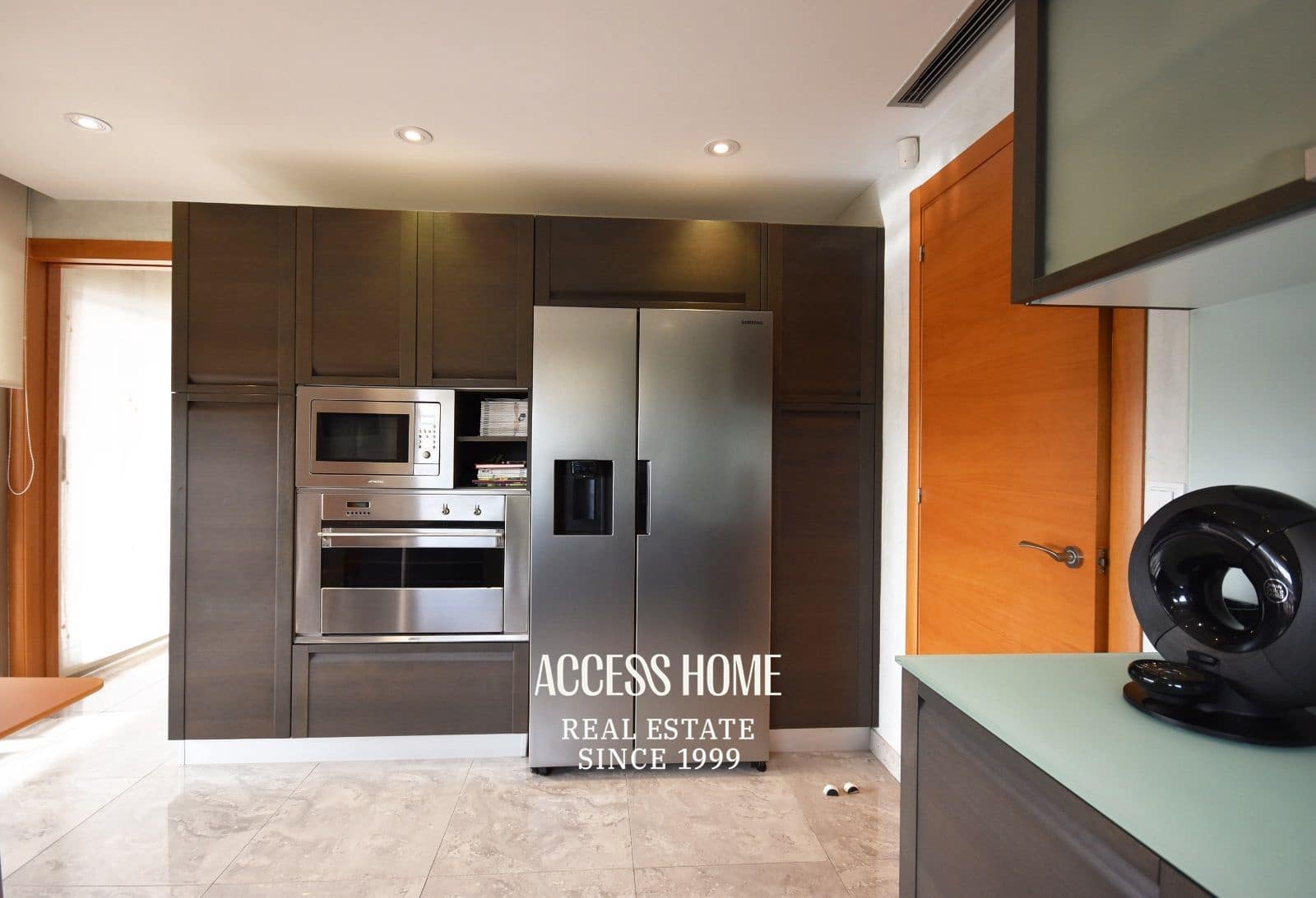 5 sypialnia Willa na sprzedaż w Sant Vicenc de Montalt z basenem garażem - 1 215 000 € (Ref: 9117934)