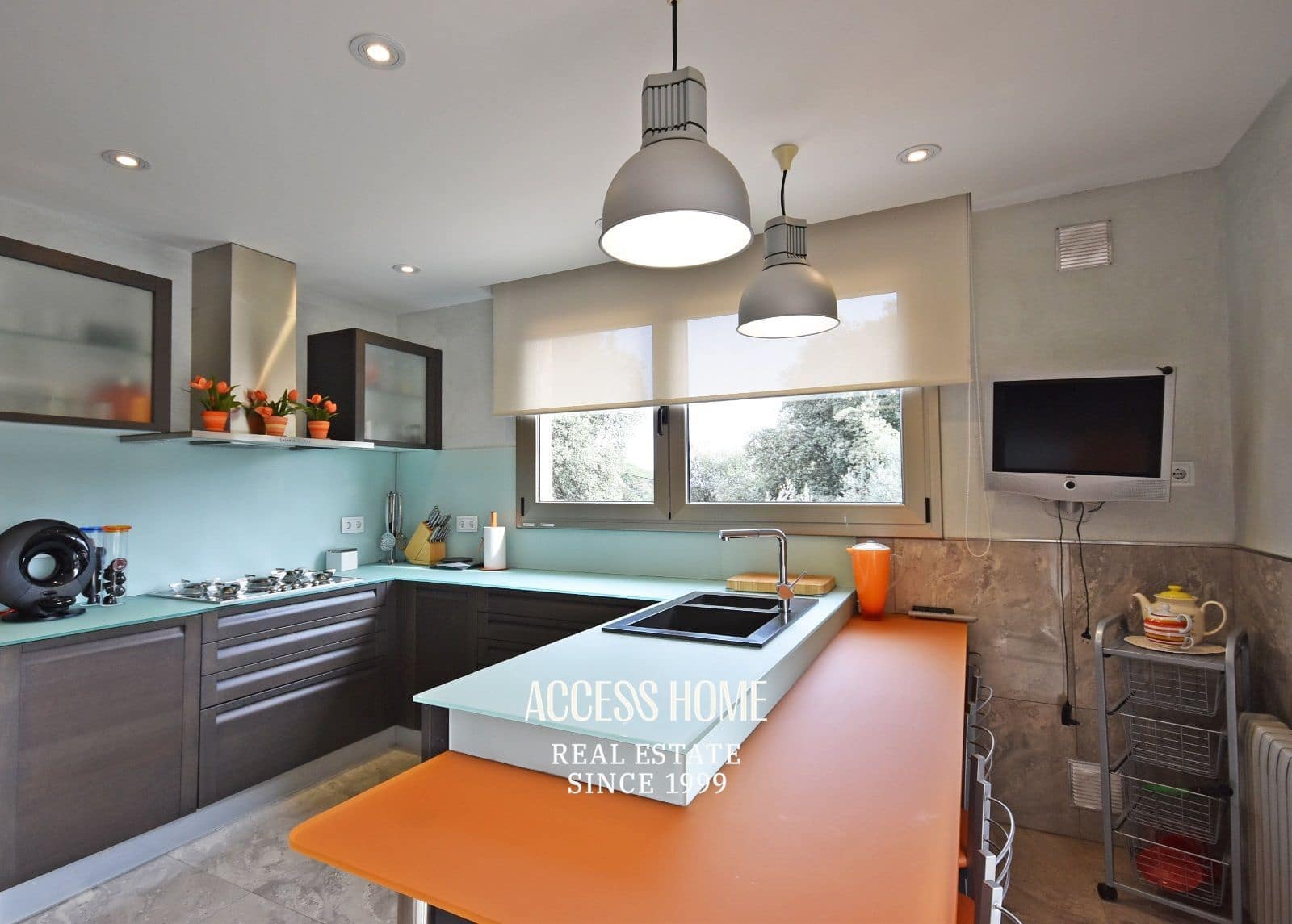 5 sypialnia Willa na sprzedaż w Sant Vicenc de Montalt z basenem garażem - 1 215 000 € (Ref: 9117934)