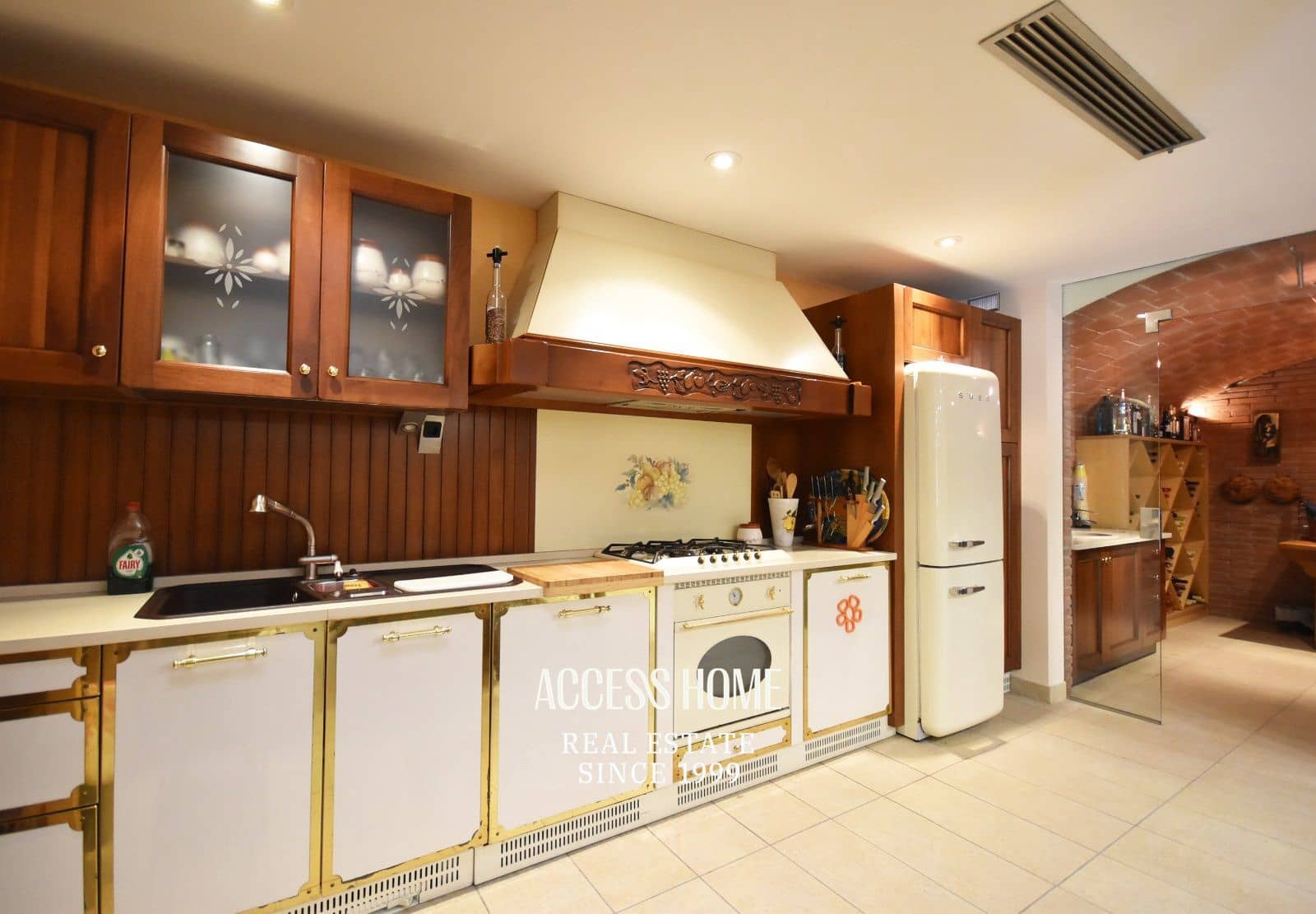 5 sypialnia Willa na sprzedaż w Sant Vicenc de Montalt z basenem garażem - 1 215 000 € (Ref: 9117934)