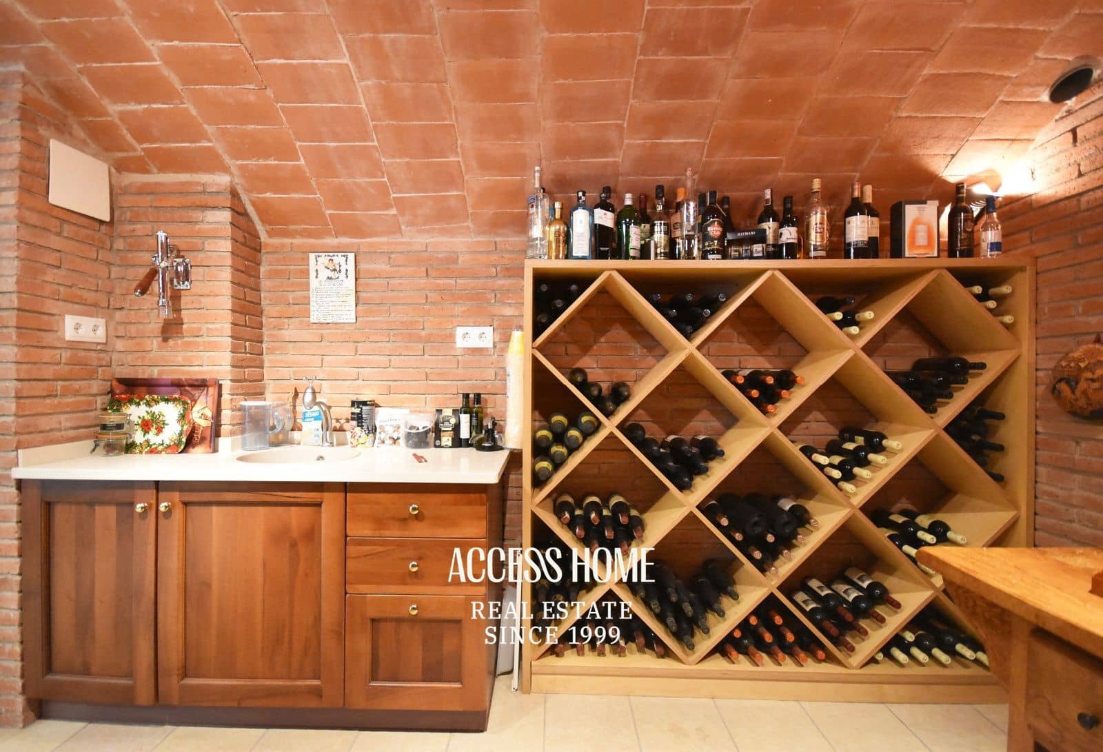 5 sypialnia Willa na sprzedaż w Sant Vicenc de Montalt z basenem garażem - 1 215 000 € (Ref: 9117934)