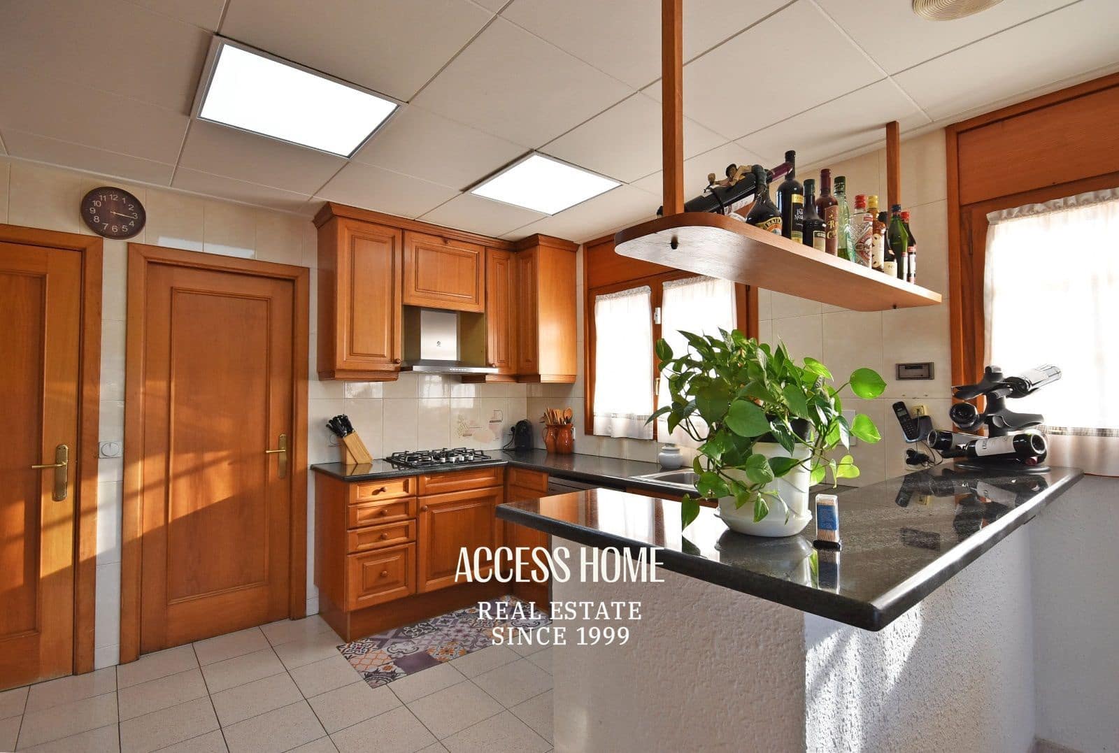 6 sypialnia Willa na sprzedaż w Canet de Mar z basenem garażem - 800 000 € (Ref: 9117935)