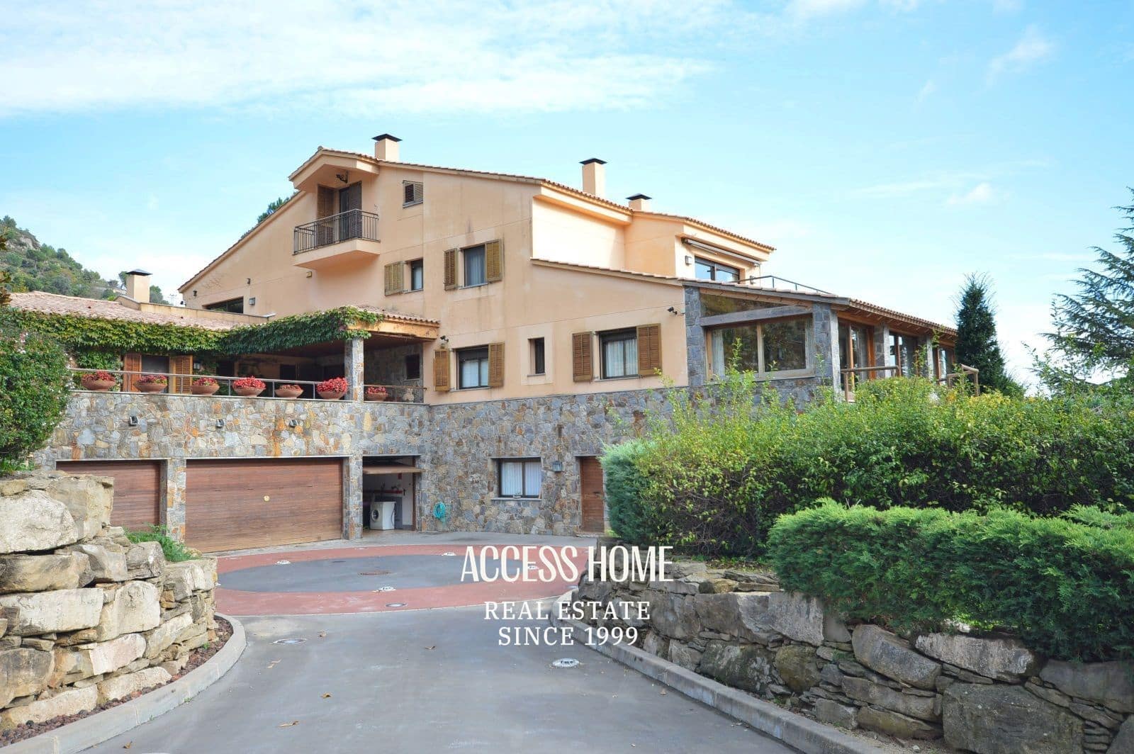 10 soveværelse Villa til salg i Sant Feliu de Codines med swimmingpool garage - € 3.975.000 (Ref: 9117945)