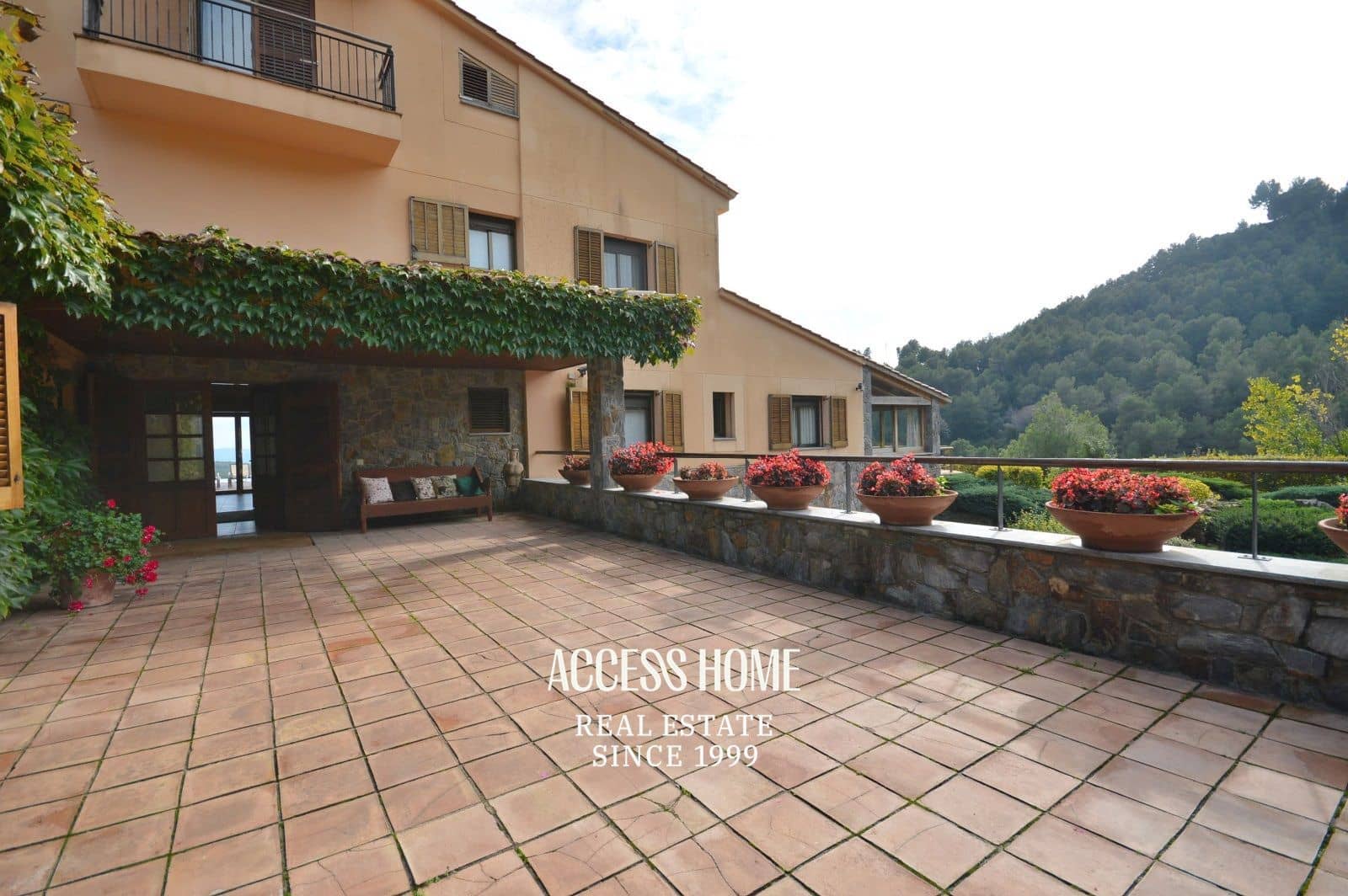 10 soveværelse Villa til salg i Sant Feliu de Codines med swimmingpool garage - € 3.975.000 (Ref: 9117945)