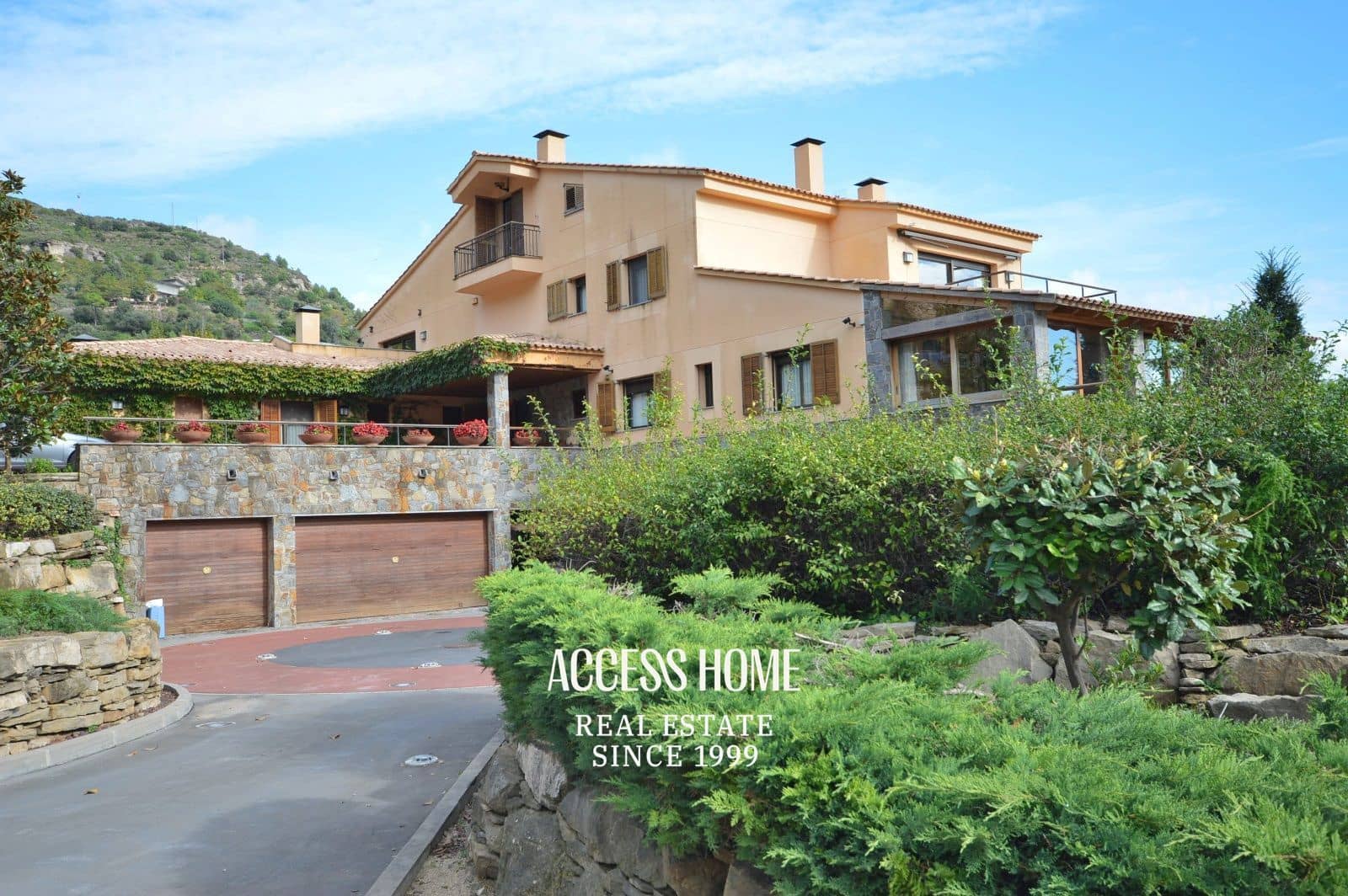 10 soveværelse Villa til salg i Sant Feliu de Codines med swimmingpool garage - € 3.975.000 (Ref: 9117945)
