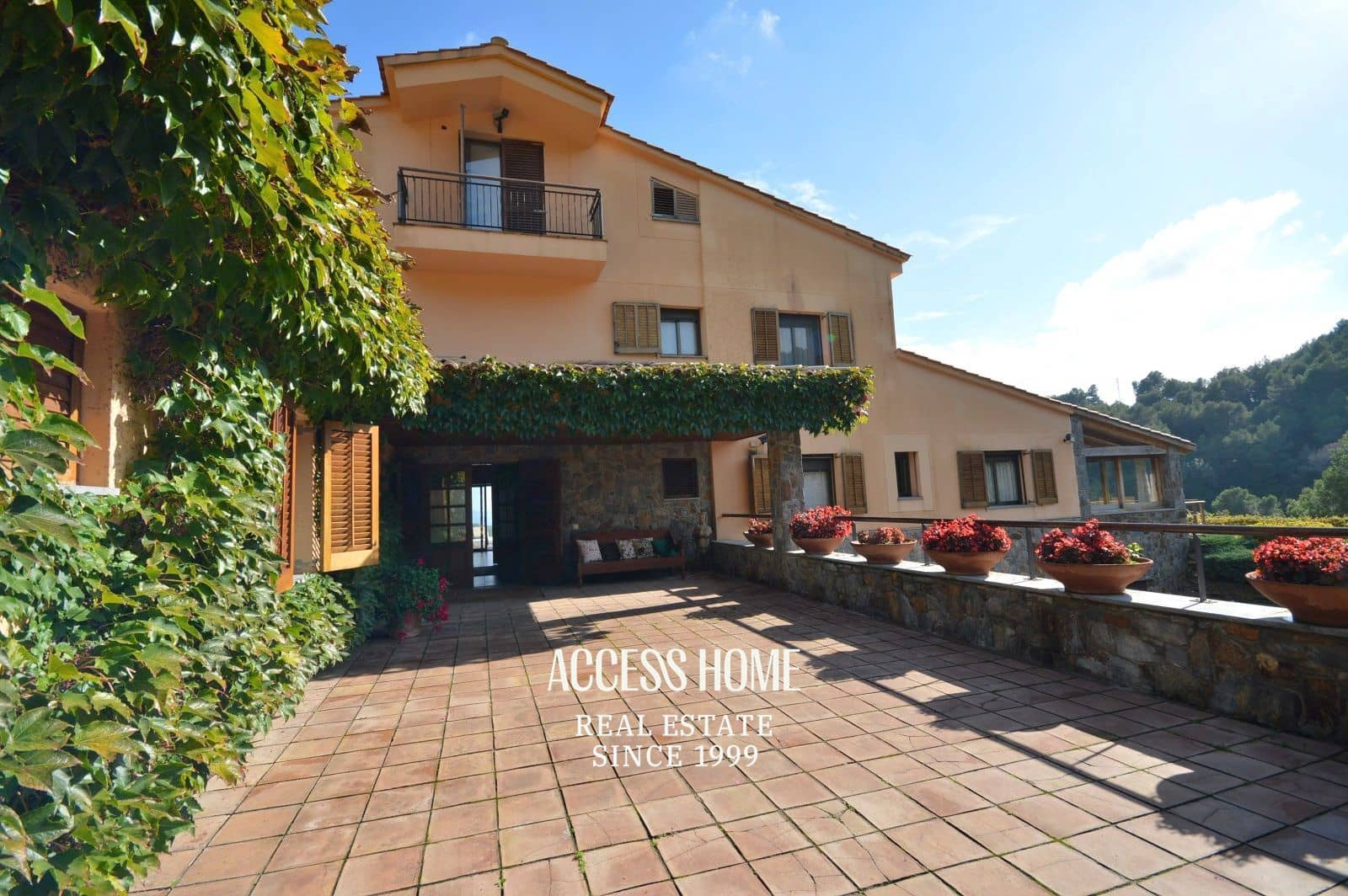 10 soveværelse Villa til salg i Sant Feliu de Codines med swimmingpool garage - € 3.975.000 (Ref: 9117945)