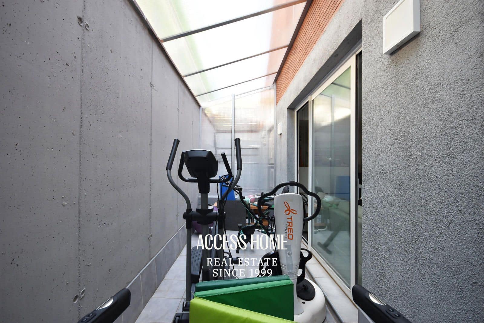 4 soveværelse Villa til salg i Sant Vicenc de Montalt med swimmingpool garage - € 1.195.000 (Ref: 9118063)