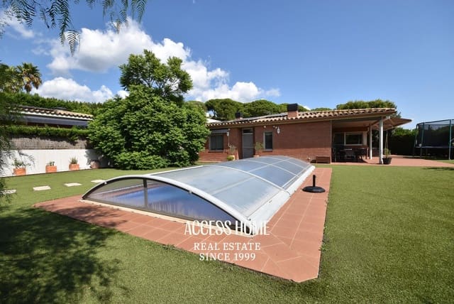 4 soverom Villa til salgs i Sant Vicenç de Montalt med svømmebasseng garasje - € 1 195 000 (Ref: 9118063)