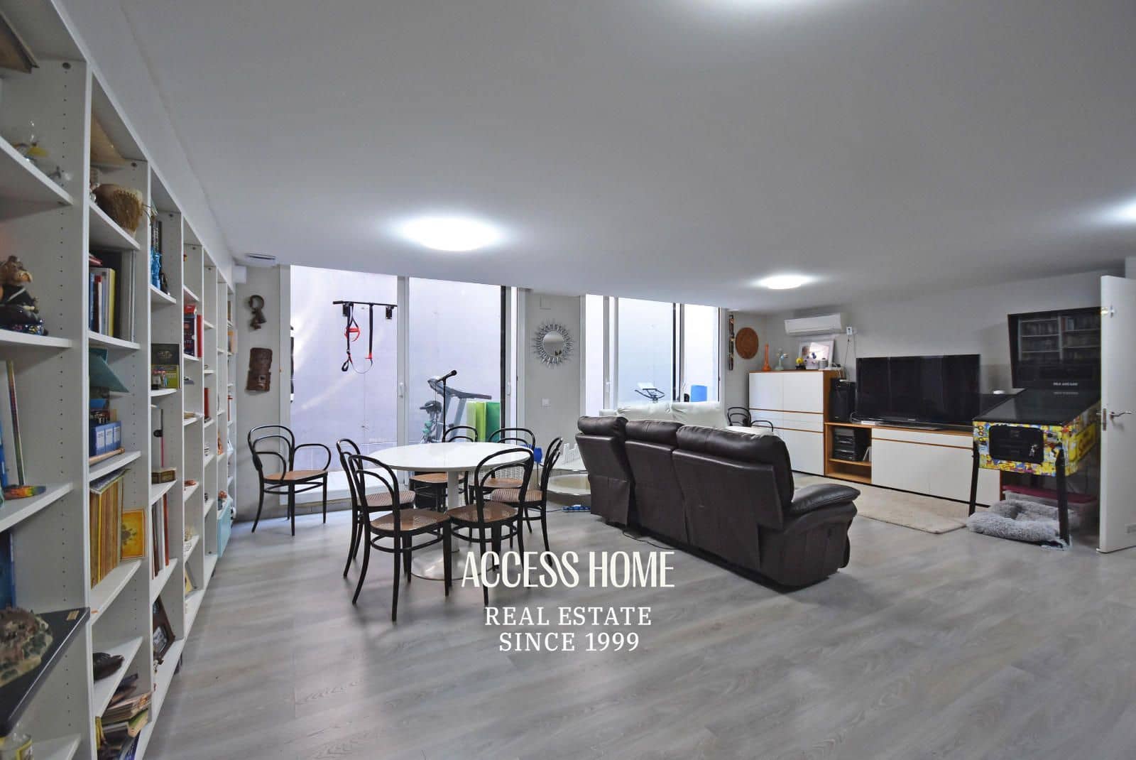 4 soveværelse Villa til salg i Sant Vicenc de Montalt med swimmingpool garage - € 1.195.000 (Ref: 9118063)