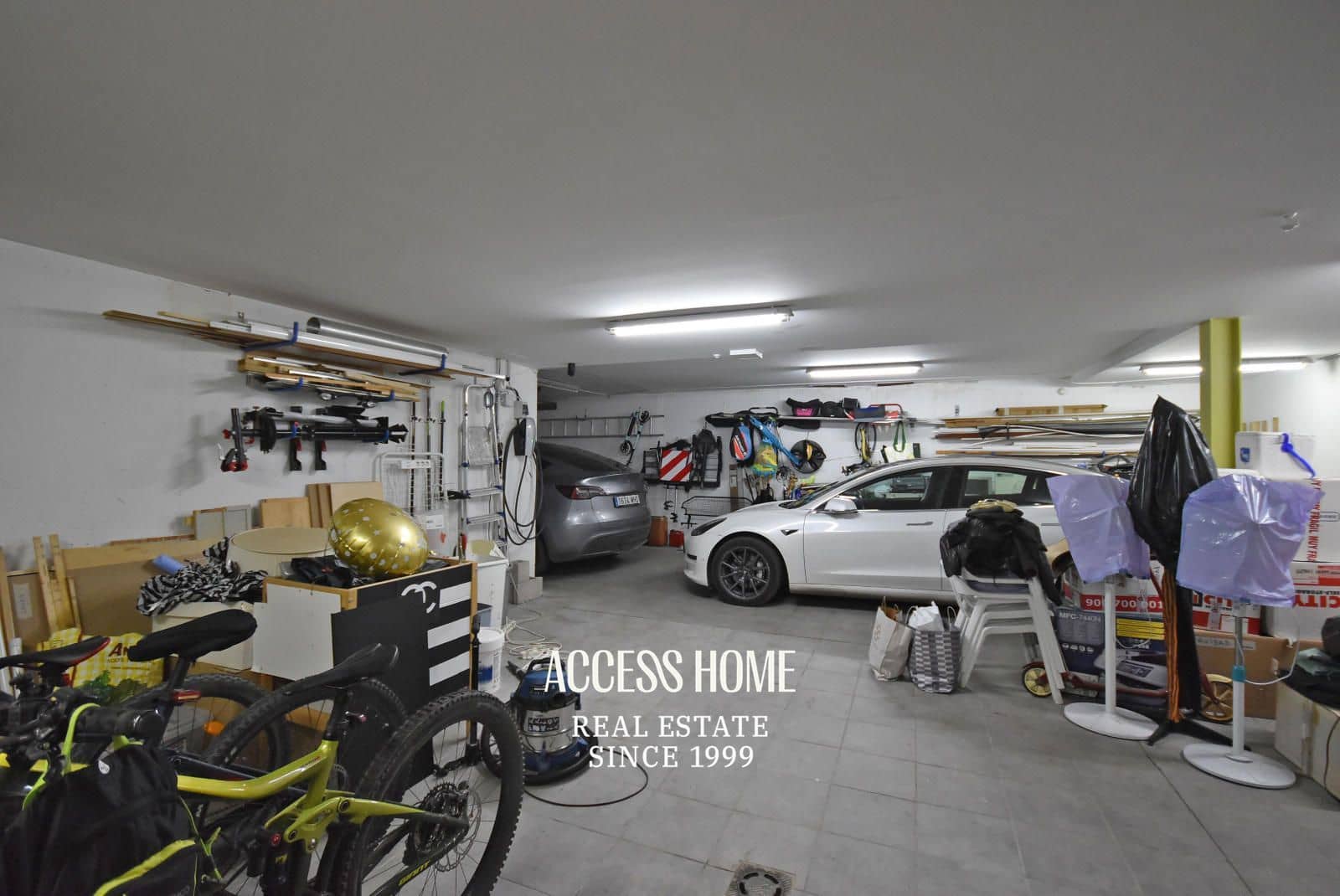 4 soveværelse Villa til salg i Sant Vicenc de Montalt med swimmingpool garage - € 1.195.000 (Ref: 9118063)