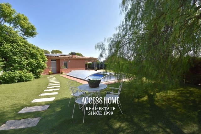4 bedroom Villa for sale in Sant Vicenç de Montalt with pool garage - € 1,196,000 (Ref: 9118063)