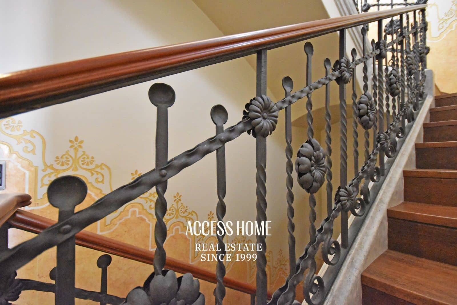 5 soveværelse Byhus til salg i Arenys de Mar med garage - € 1.290.000 (Ref: 9118126)