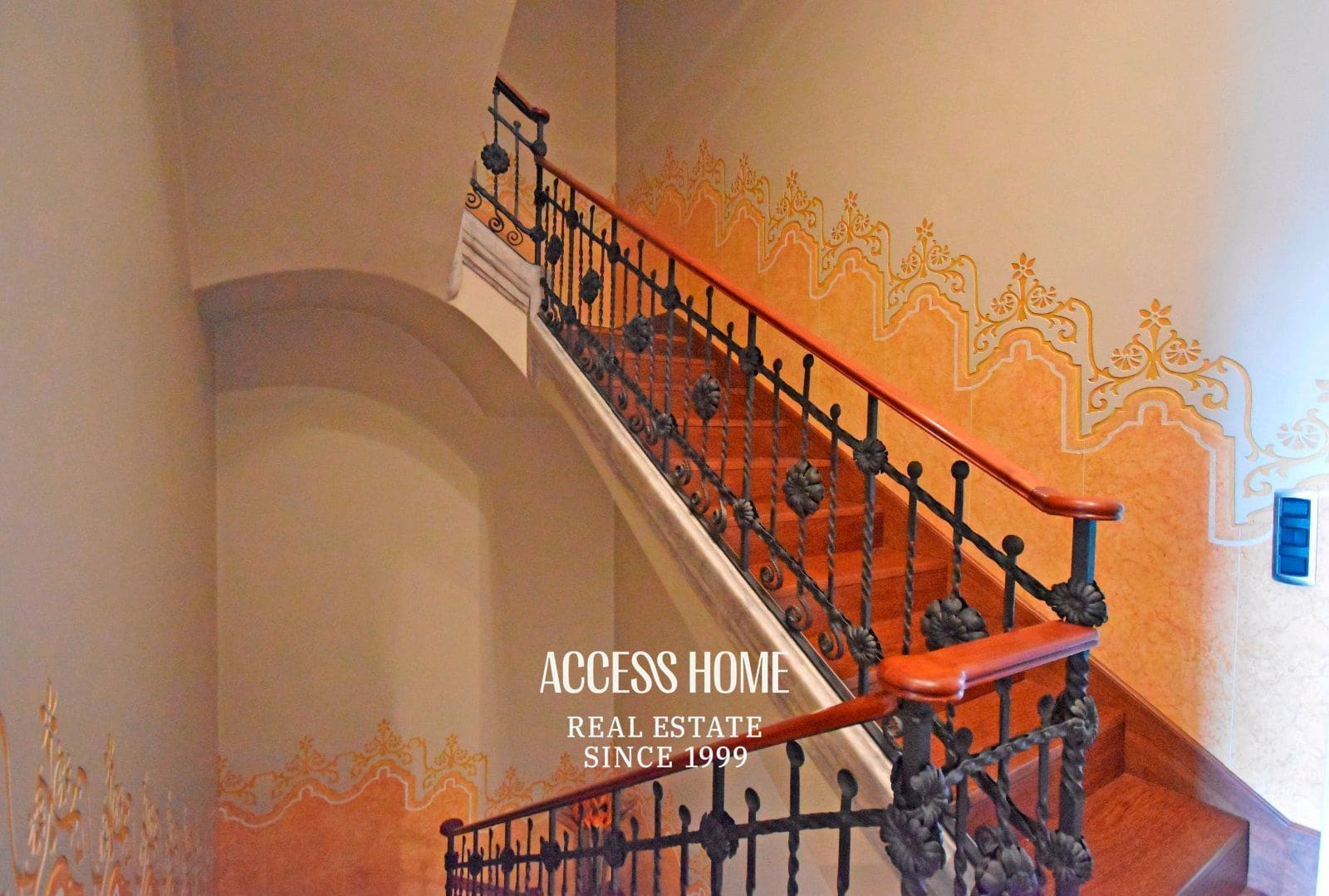 5 soveværelse Byhus til salg i Arenys de Mar med garage - € 1.290.000 (Ref: 9118126)