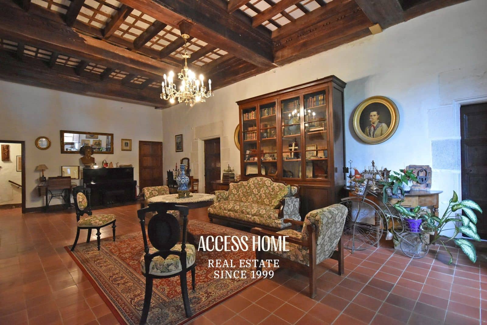 6 makuuhuone Huvila myytävänä paikassa Sant Andreu de Llavaneres mukana uima-altaan - 1 600 000 € (Ref: 9118384)