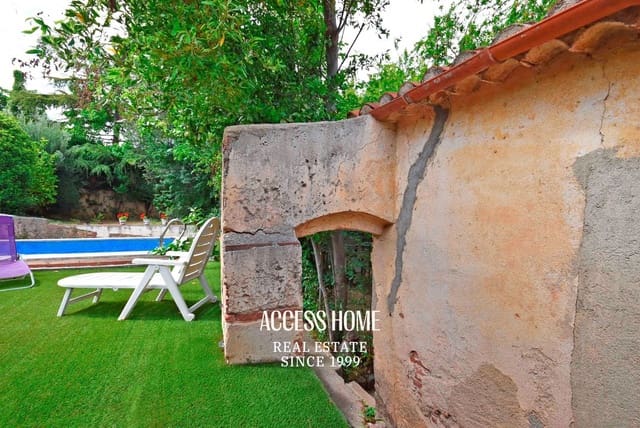 6 soveværelse Villa til salg i Sant Andreu de Llavaneres med swimmingpool - € 1.600.000 (Ref: 9118384)