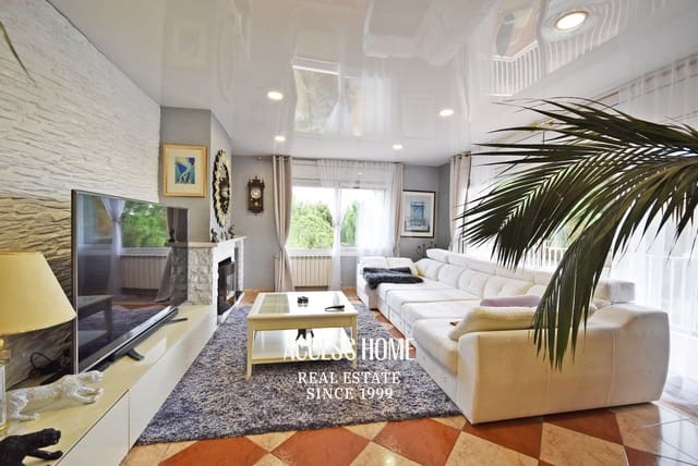 11 sypialnia Willa na sprzedaż w Canet de Mar z basenem garażem - 860 000 € (Ref: 9118385)