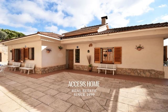 4 soverom Villa til salgs i Arenys de Munt med svømmebasseng garasje - € 575 000 (Ref: 9118386)