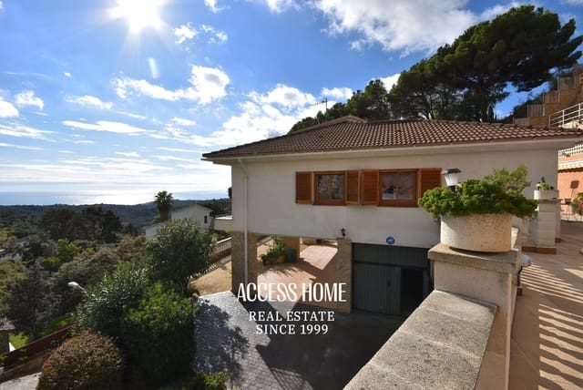 4 soverom Villa til salgs i Arenys de Munt med svømmebasseng garasje - € 575 000 (Ref: 9118386)