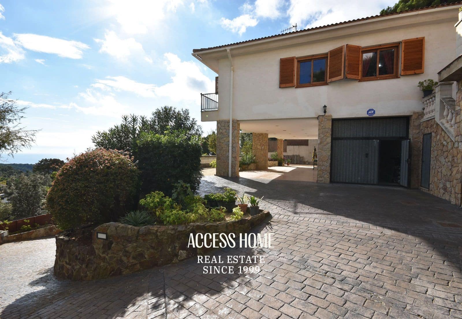 4 soverom Villa til salgs i Arenys de Munt med svømmebasseng garasje - € 575 000 (Ref: 9118386)