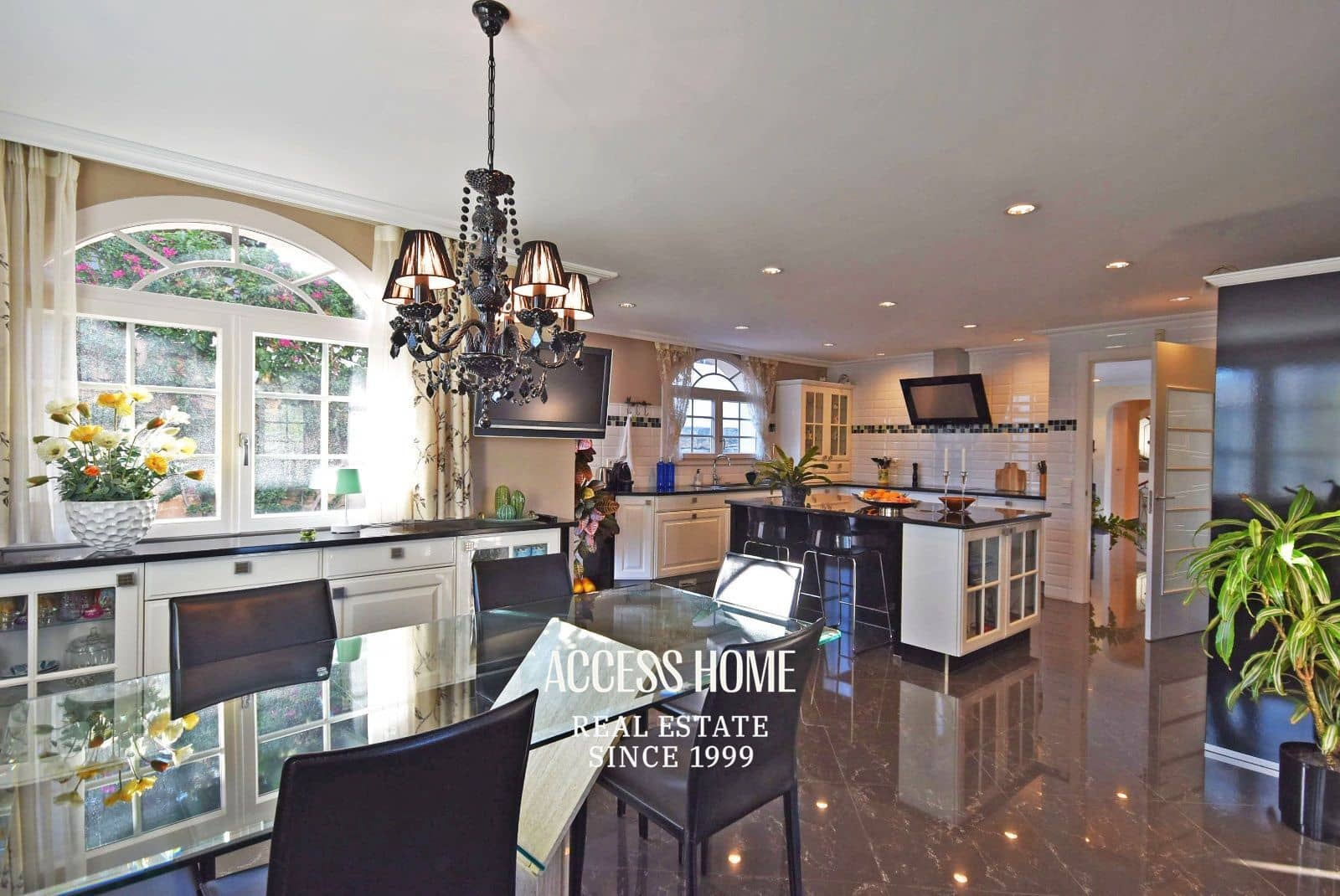 5 soverom Villa til salgs i Sant Andreu de Llavaneres med svømmebasseng garasje - € 1 650 000 (Ref: 9118390)